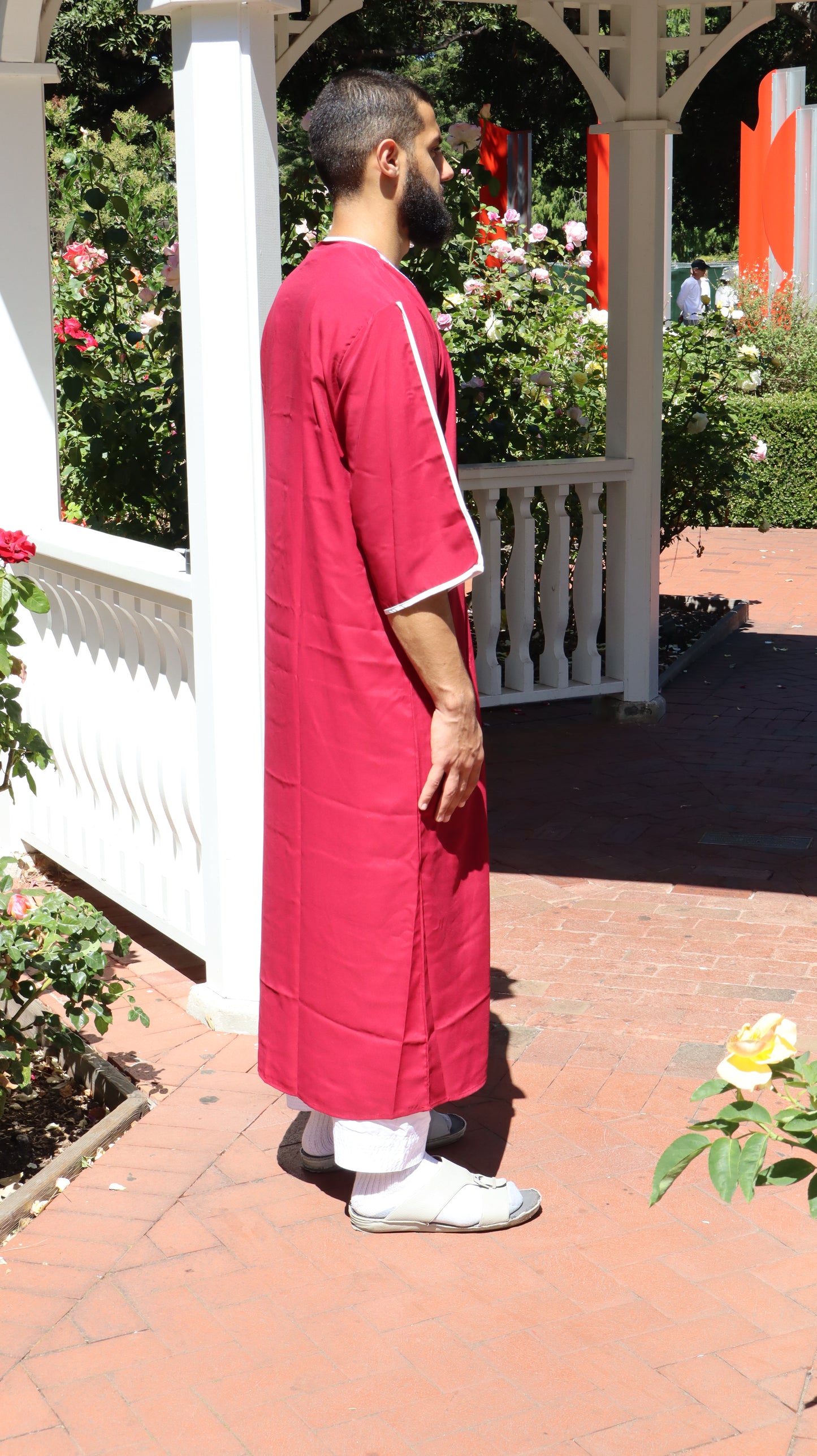 Luxury Moroccan Red Thobe with White Embroidery – Premium Jubba for Eid, Jumu’ah, Nikah, Formal Events | Men’s Modest Islamic Fashion