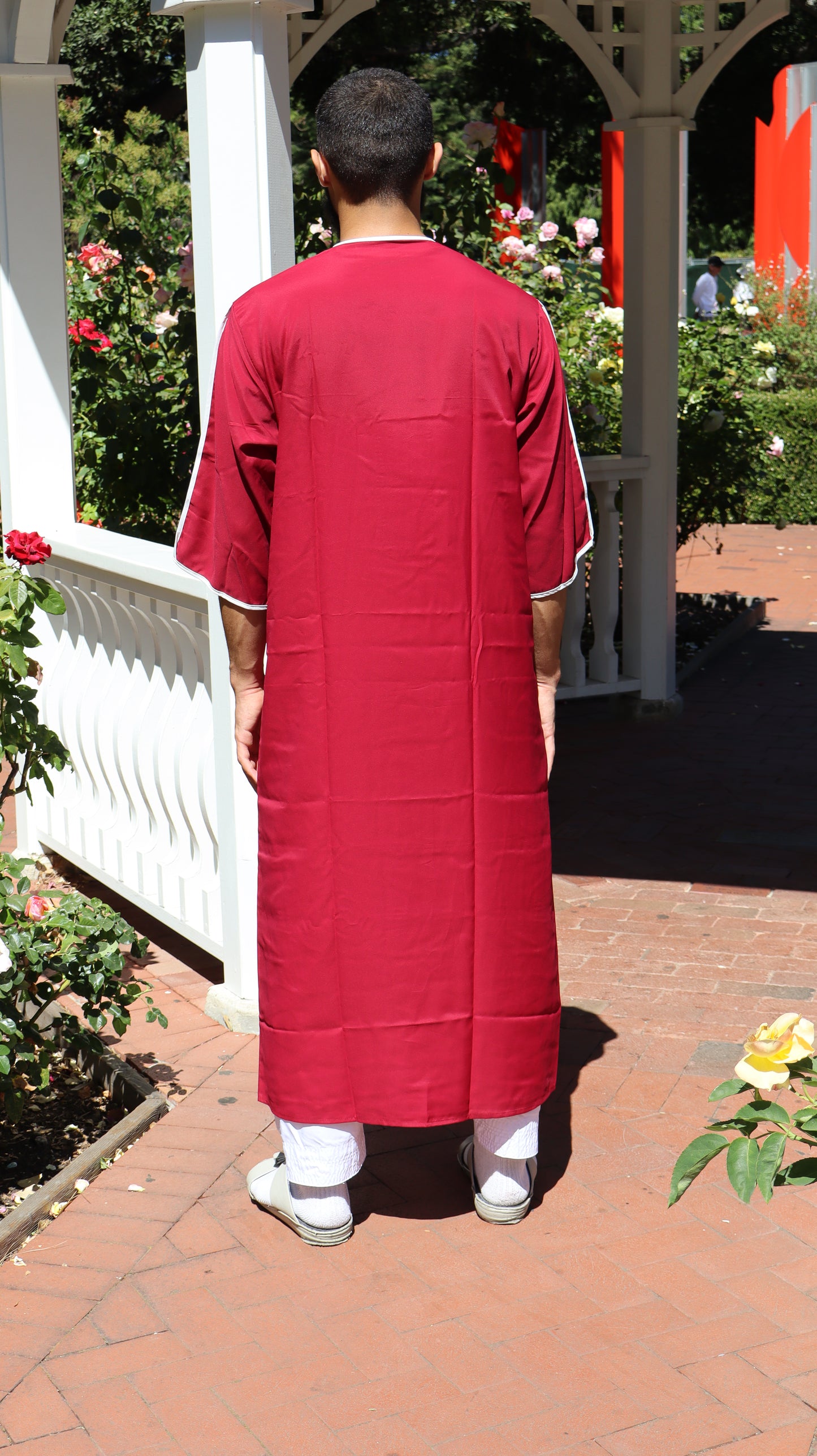 Luxury Moroccan Red Thobe with White Embroidery – Premium Jubba for Eid, Jumu’ah, Nikah, Formal Events | Men’s Modest Islamic Fashion