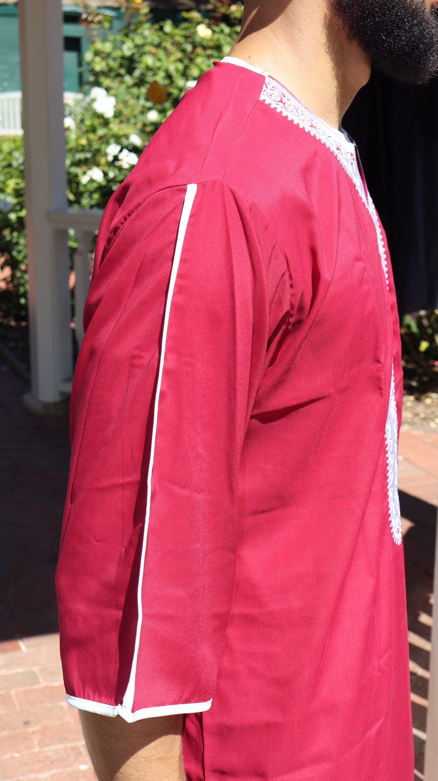 Luxury Moroccan Red Thobe with White Embroidery – Premium Jubba for Eid, Jumu’ah, Nikah, Formal Events | Men’s Modest Islamic Fashion