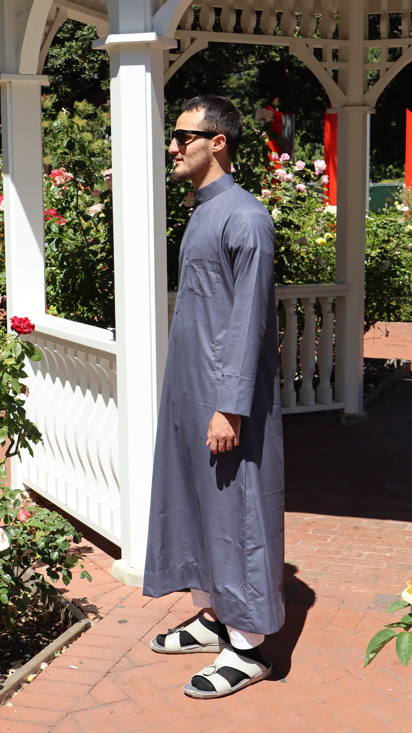 Luxury Gray Thobe for Men – Emirati-Style Jubba with Mandarin Collar | Ideal for Eid, Jumu’ah, Weddings, Events & Islamic Wear