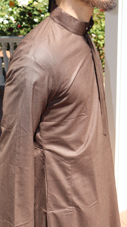 Premium Brown Thobe for Men – Emirati-Style Jubba with Mandarin Collar | Ideal for Eid, Jumu’ah, Nikah, Events & Islamic Wear